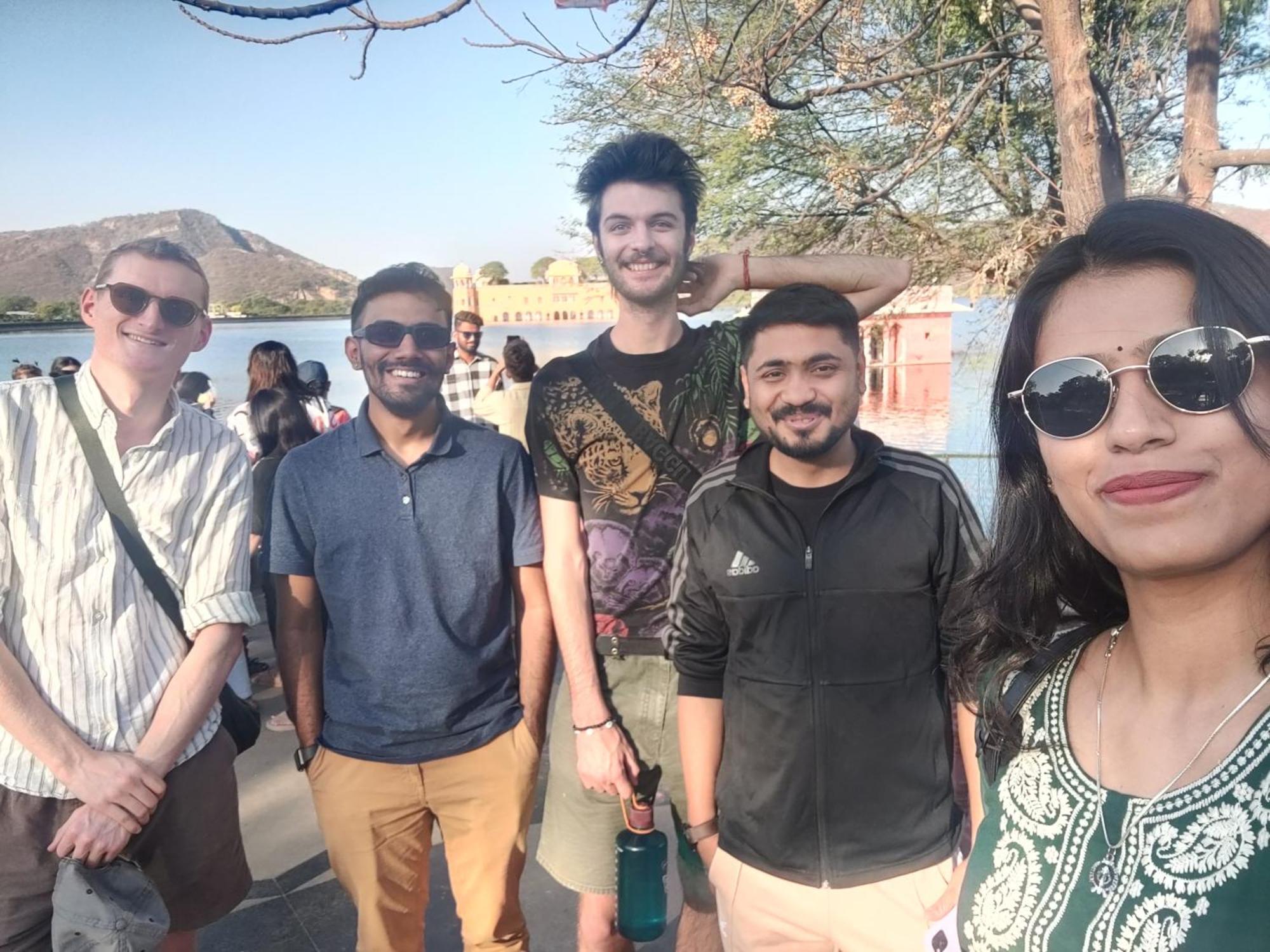 Madpackers Jaipur Hostel Exterior photo